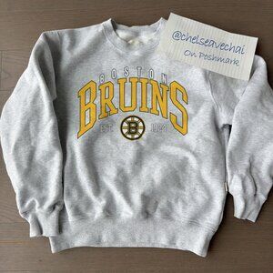Vintage Boston Bruins Hockey Sweatshirt, Retro NHL Boston Bruins Men Women Shirt